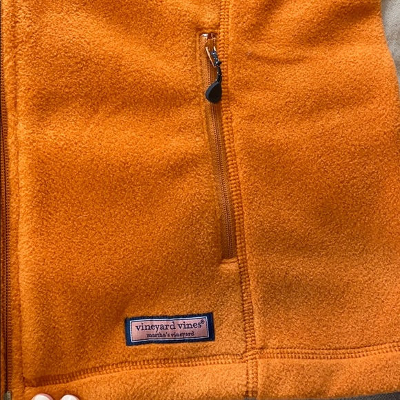 NWT Vineyard Vines Vest - Picture 3 of 5